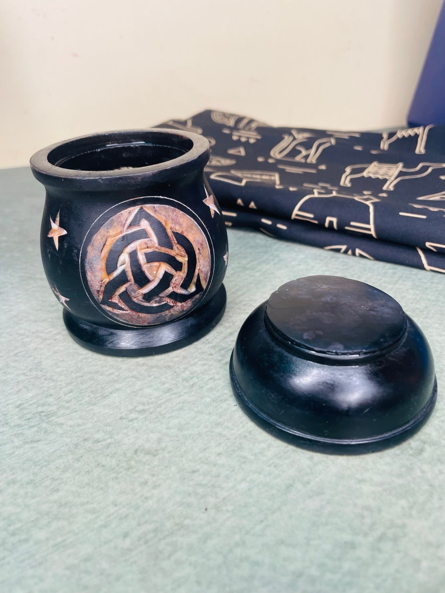 Oil Burner Aroma Diffuser|triquetra Hand Carved jali Work|Soapstone|for Aromatherapy